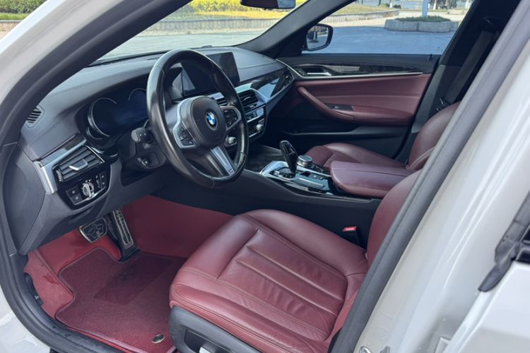 Used BMW 5 Series 2018 Restyled 530Li Leading Edition M Sport Package
