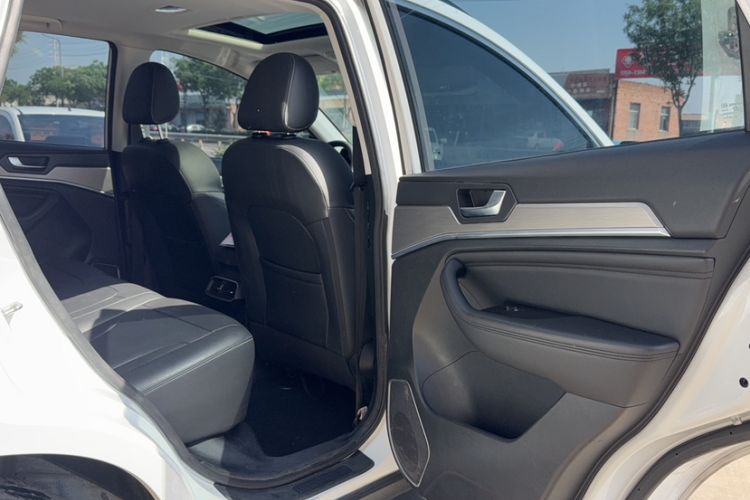 Used Haval H6 2021 Sport Edition 1.5T Automatic Elite Smart Connectivity Model with Hexagonal Grille
