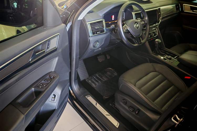 Used Volkswagen Teramont 2020 530 V6 Four-Wheel Drive Luxury Edition China V Standard
