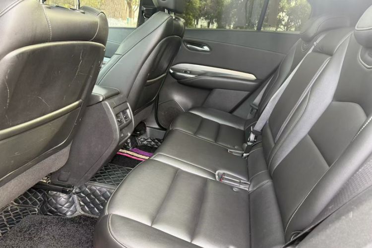 Used Cadillac XT4 2021 28T Two-Wheel Drive Leading Version
