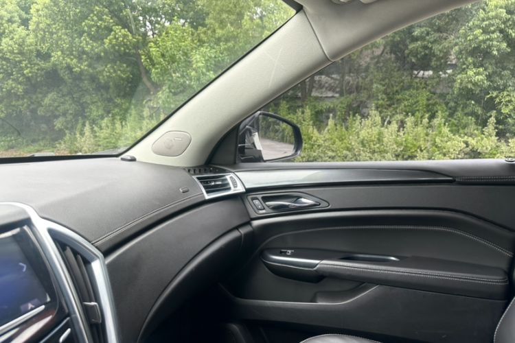 Used Cadillac SRX 2014 3.0L Comfort Model
