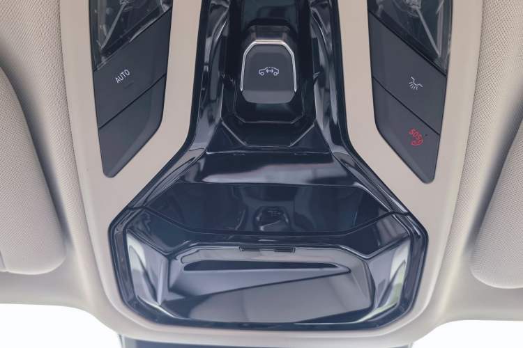 Used Lynk & Co 06 2023 Remix 1.5T Shero
