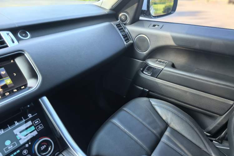 Used Land Rover Range Rover Sport 2017 3.0 SC V6 SE
