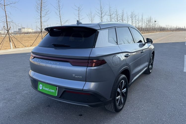 Used BYD Song Pro New Energy 2024 HONOR Edition DM-i 71KM Navigation Model
