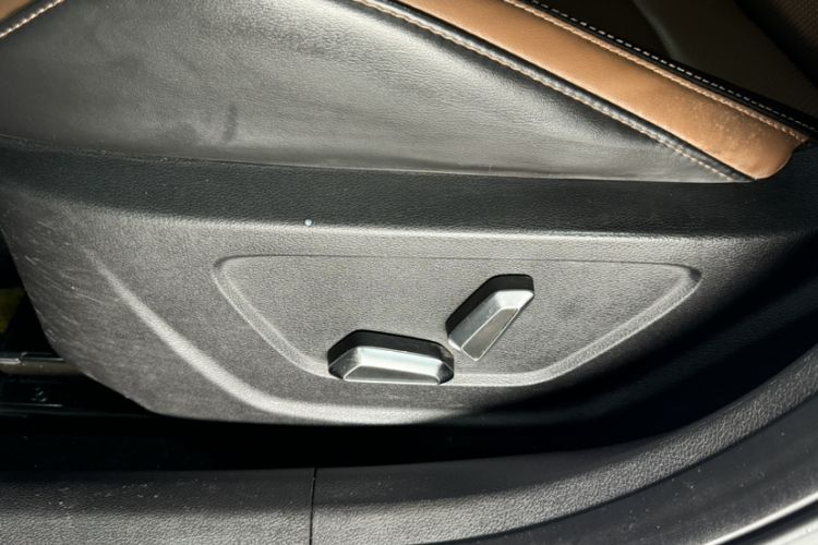 Used Geely Auto Coolray 2019 260T DCT Explorer China VI Standard