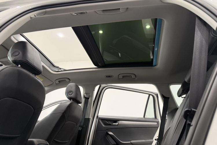 Used Skoda Kodiaq 2018 Facelifted TSI330 5-Seater Two-Wheel-Drive Comfort Edition
