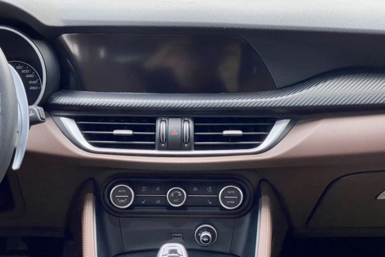 Used Alfa Romeo Stelvio 2020 2.0T 280HP Luxury Edition
