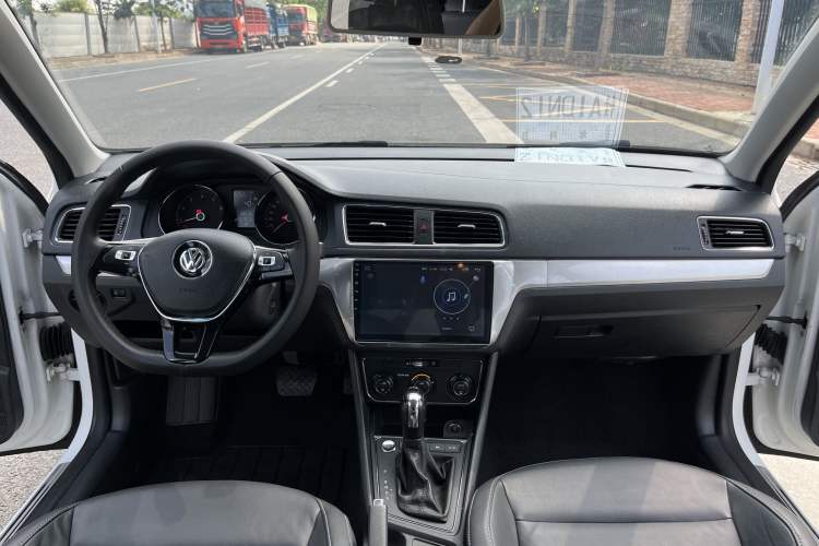 Used Volkswagen Lavida 2017 230TSI DSG Comfort Edition
