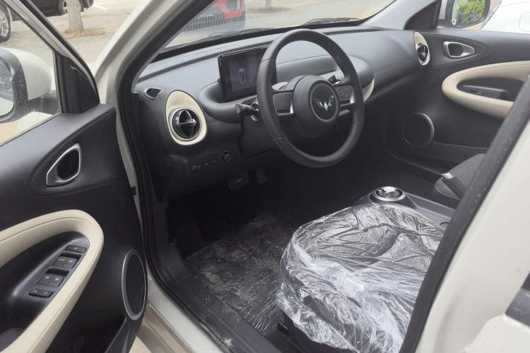Used Wuling Bingo 2024 203km Light Edition
