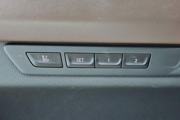 Used BMW 7 Series 2021 740Li Leading Edition Luxury Package
