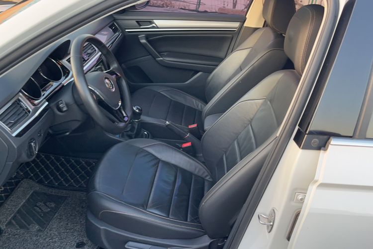 Used Volkswagen Bora 2016 230TSI Manual Comfort Version