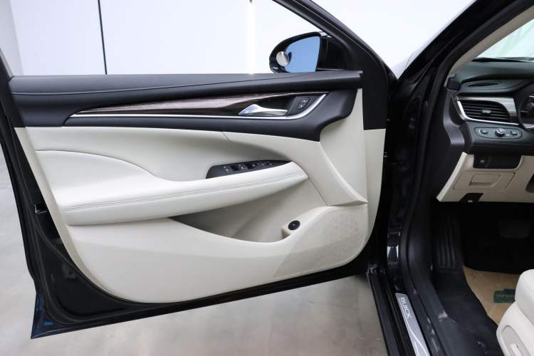 Used Buick LaCrosse 2019 28T Elite Edition
