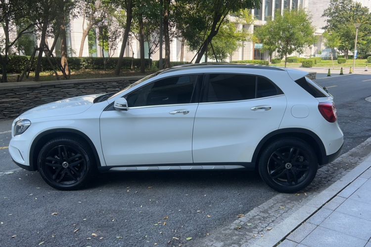 Used Mercedes-Benz GLA 2016 GLA 220 4MATIC Fashion Edition
