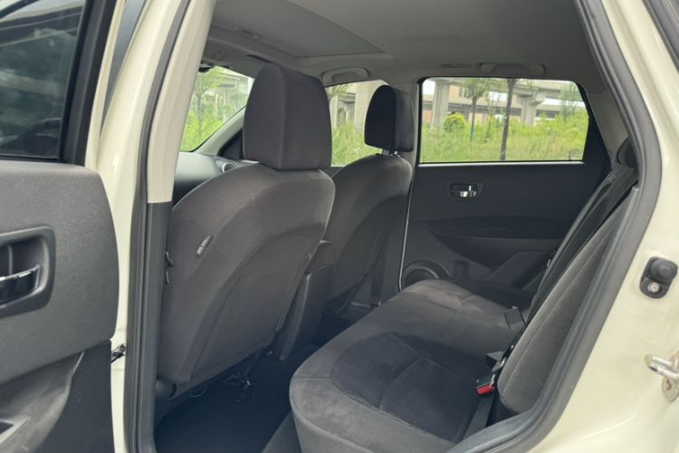 Used Nissan Qashqai 2015 2.0 XL Coolfire CVT 2WD
