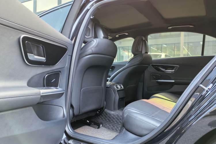 Used Mercedes-Benz C-Class 2023 C 260 L