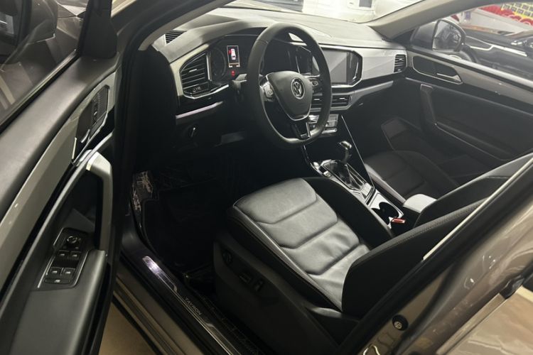 Used Volkswagen Tayron 2020 330TSI Two-Wheel Drive Luxury Smart Connectivity Version
