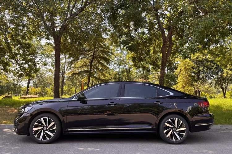 Used Volkswagen Passat 2022 330TSI Starry Elite Edition
