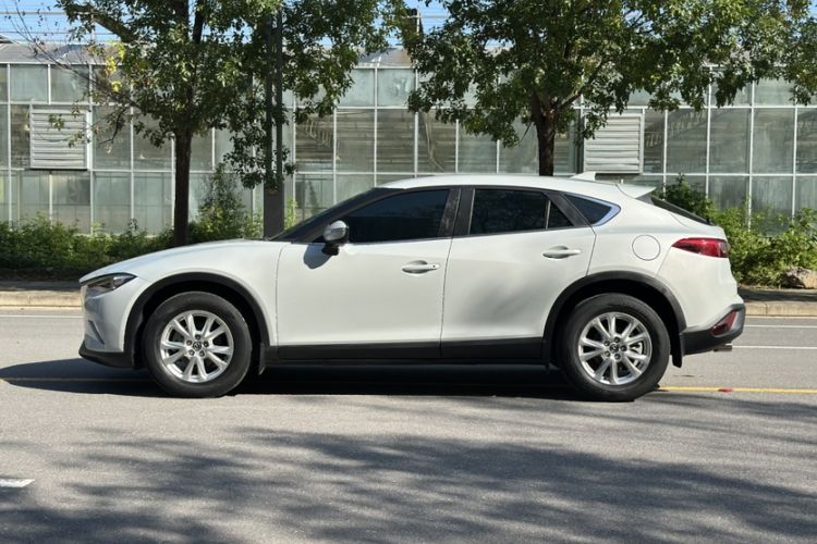 Used Mazda CX-4 2016 2.0L Automatic 2WD Blue Sky Dynamic Edition
