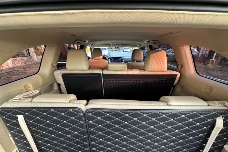 Used Toyota Highlander 2018 2.0T Two-Wheel Drive Elite Edition 7 Seats Emission Standard China V
