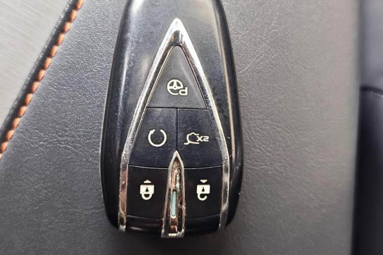 Used Changan UNI-V 2022 1.5T Smart Navigation Version
