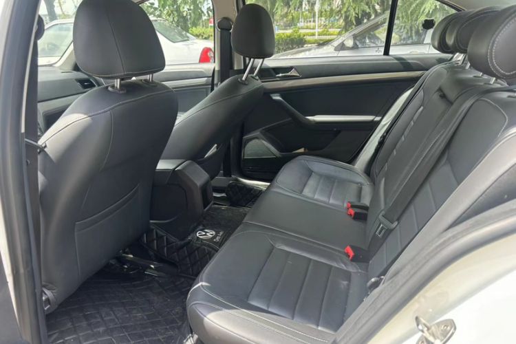 Used Volkswagen Lavida 2017 1.6L Automatic Fashion Edition
