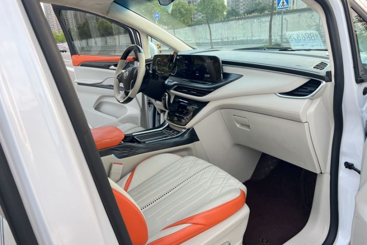 Used Buick GL8 2021 ES Landtrek 653T Comfort Edition