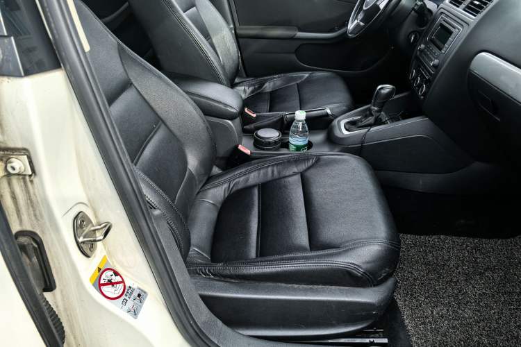 Used Volkswagen Sagitar 2014 Revised Version 1.6L Automatic Comfort Edition
