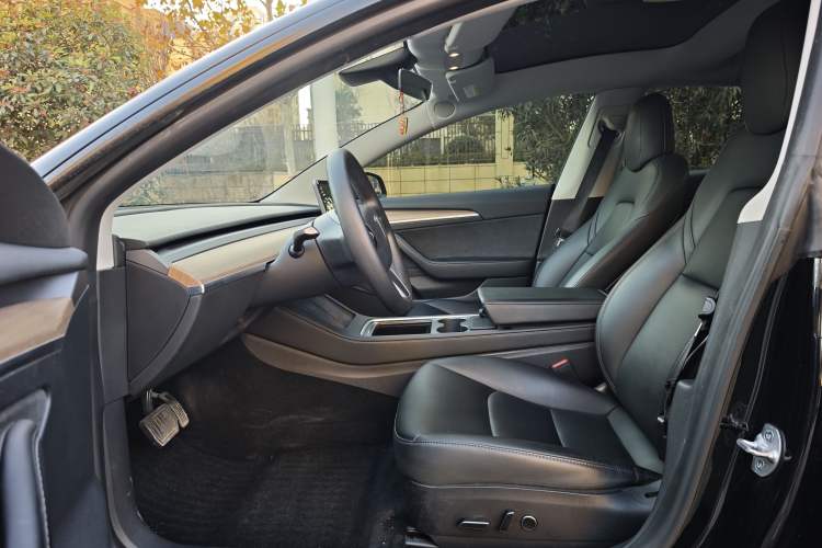 Used Tesla Model 3 2022 Rear-Wheel-Drive Version