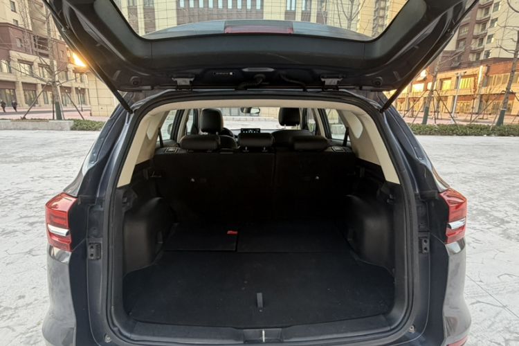 Used BYD Song 2021 Classic Edition 1.5T Manual Luxury Model
