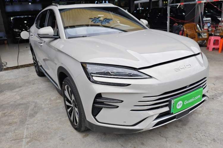 Used BYD Song PLUS New Energy 2023 Champion Edition DM-i 110KM Flagship Model
