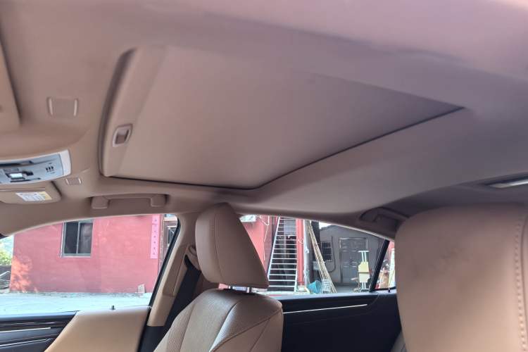 Used Lexus ES 2021 200 Excellence Edition