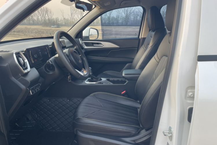 Used Great Wall King Kong Poer 2023 2.0T Automatic Diesel Two-Wheel-Drive Elite Version Flatbed GW4D20M
