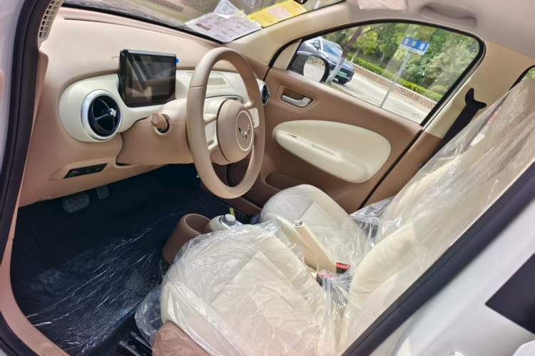 Used Wuling Hongguang MINIEV 2025 Four-Door Version Advanced Edition
