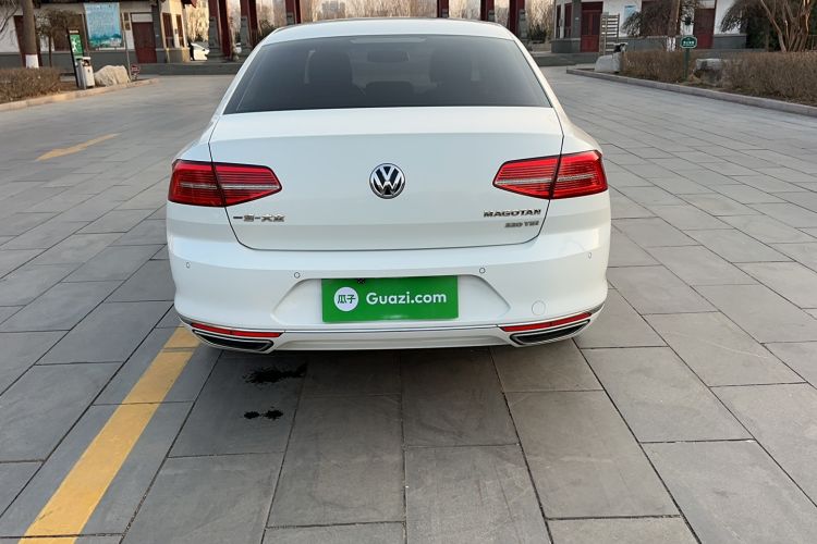 Used Volkswagen Magotan 2017 330TSI DSG Luxury Model
