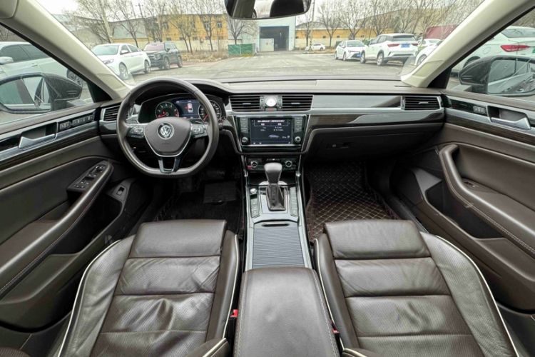 Used Volkswagen Phideon 2016 380TSI Two-Wheel-Drive Supreme Edition
