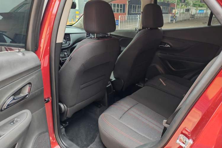 Used Buick Encore 2017 18T Automatic Two-Wheel Drive Urban Leading Model
