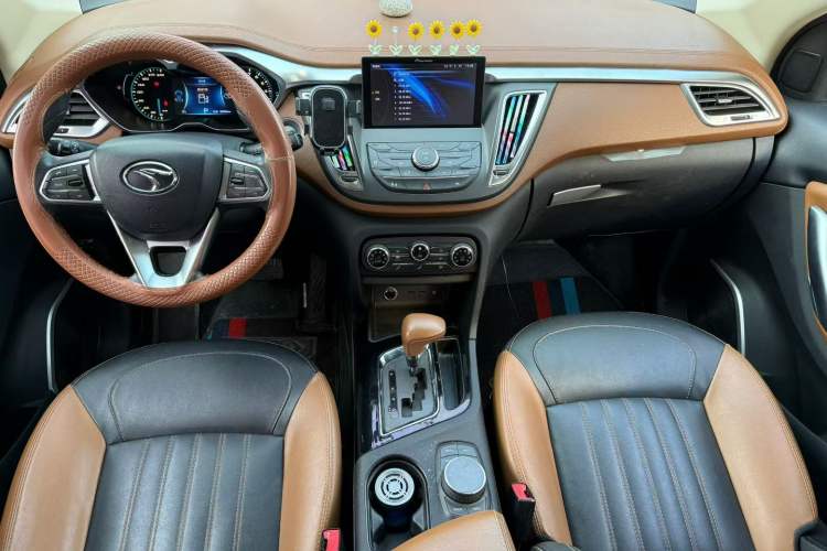 Used Soueast DX7 2017 1.5T Automatic Glory Edition
