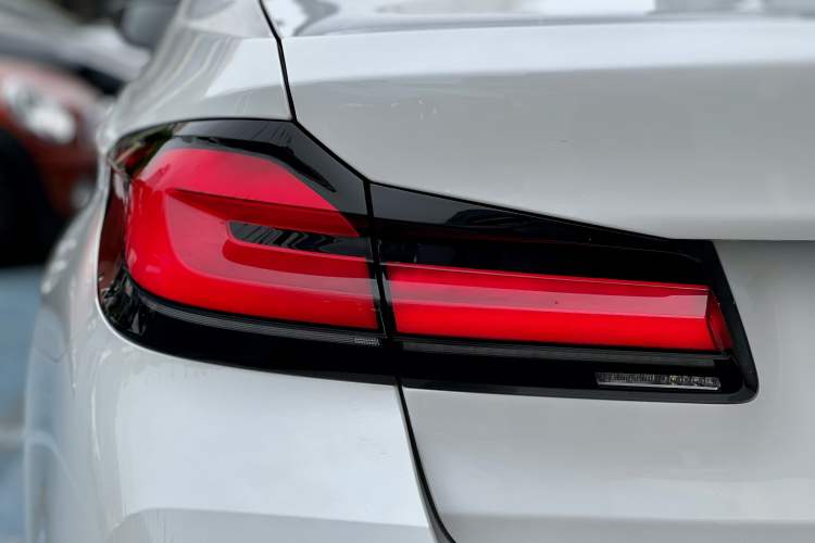 Used BMW 5 Series 2022 Second Facelift 525Li M Sport Package
