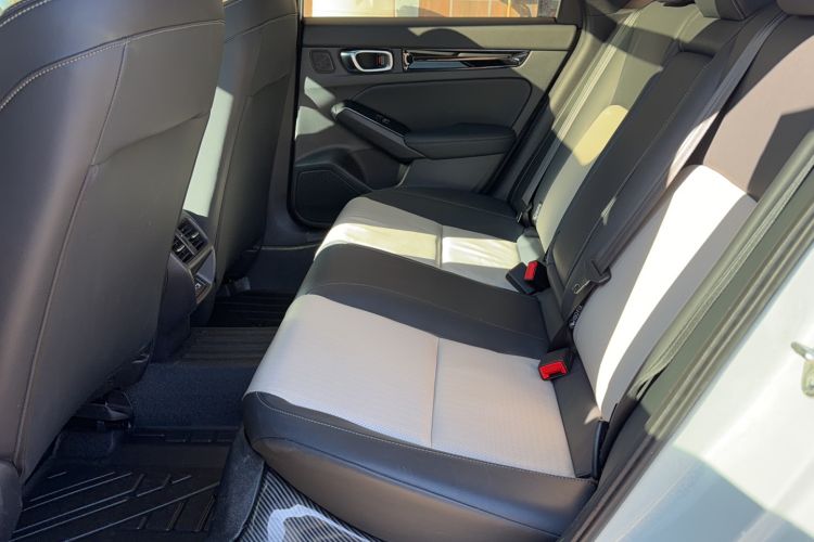 Used Honda Civic 2023 2.0L eHEV Swift Edition
