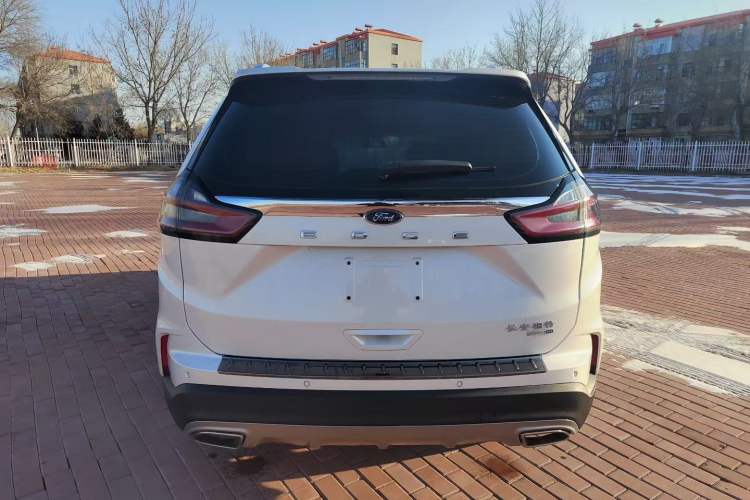 Used Ford Edge 2021 PLUS EcoBoost 245 Two-Wheel-Drive Elite 5-Seater
