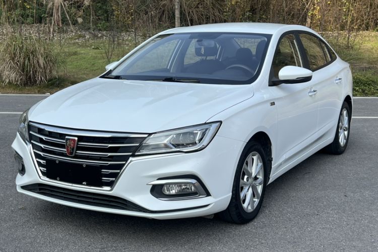Used Roewe i5 2020 1.5L Manual 4G Connect Luxury Edition
