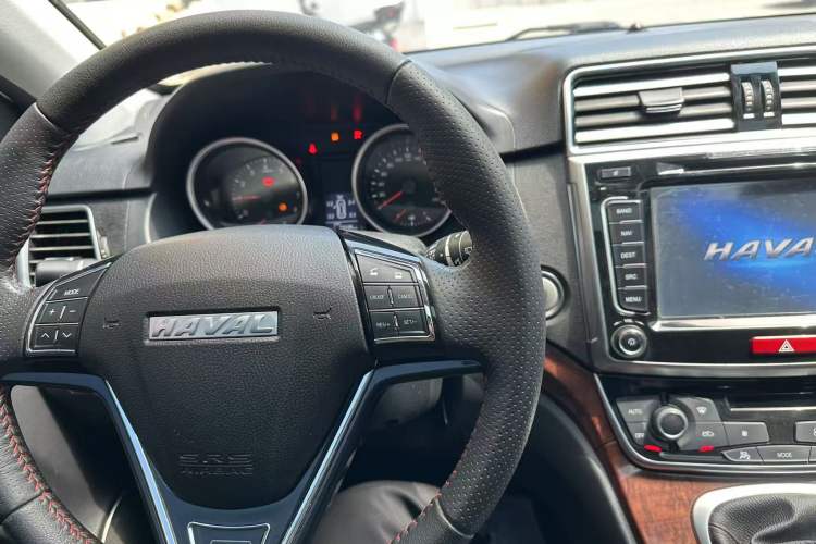 Used Haval H6 2017 Red-Label Sport Edition 1.5T Manual Two-Wheel Drive Elite Model
