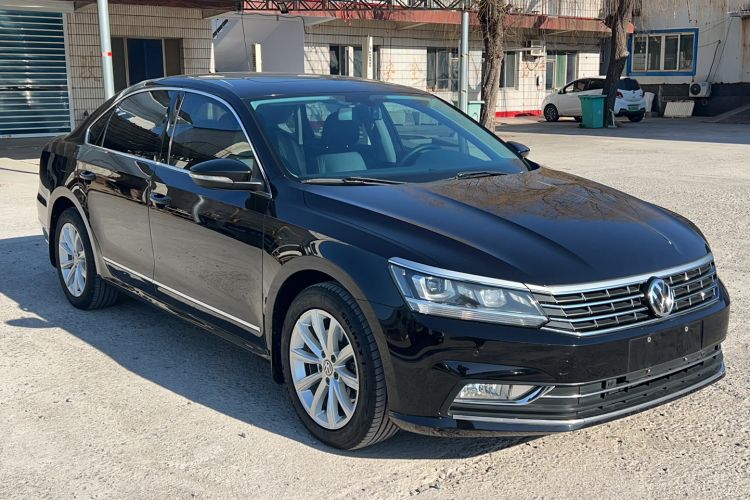 Used Volkswagen Passat 2017 330TSI DSG Luxury Edition
