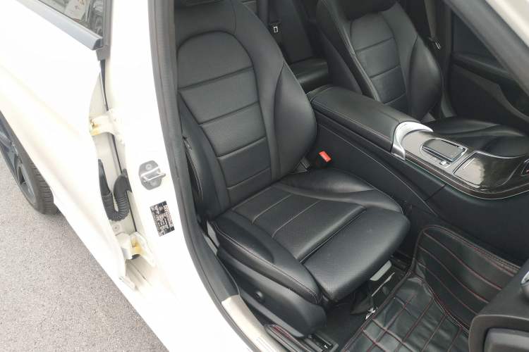 Used Mercedes-Benz C-Class 2017 Facelift C 200 Station Wagon
