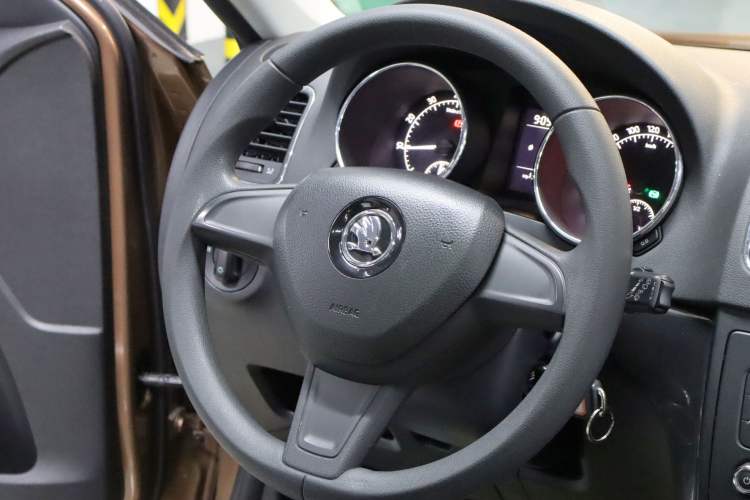 Used Skoda Yeti 2016 1.4TSI DSG Advanced Edition