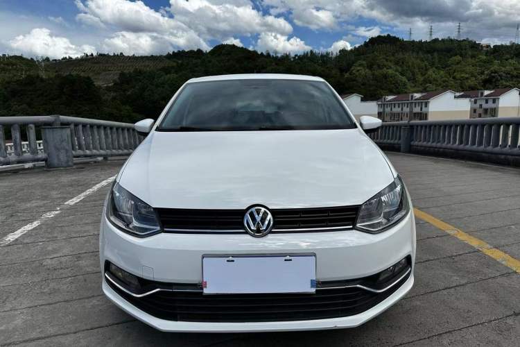 Used Volkswagen Polo 2016 1.6L Automatic Comfort Model
