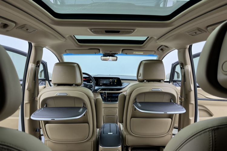 Used Buick GL8 2021 ES Landtrek 653T Luxury Model
