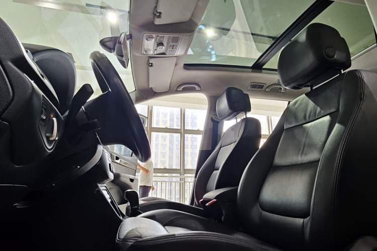 Used Volkswagen Sharan 2014 2.0 TSI Comfort Model