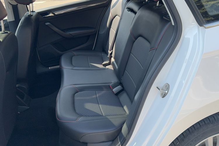 Used Volkswagen Santana 2017 Haval H9 1.6L Automatic Comfort Edition
