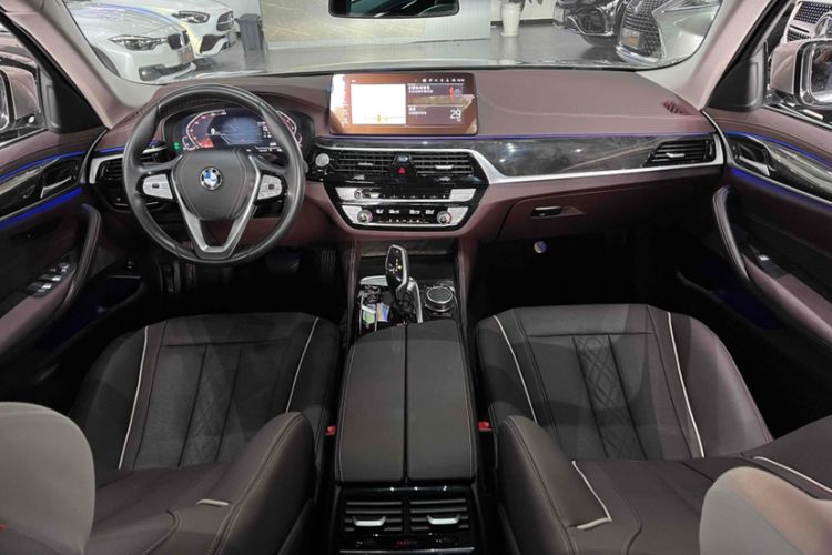 Used BMW 5 Series 2022 Second Facelift 525Li Luxury Package
